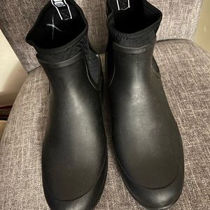 UGG Rain Boots Size 11